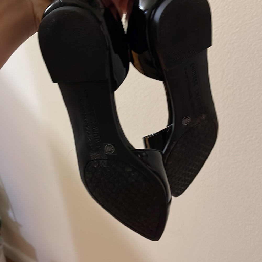 Black Flats - Picture 4 of 4